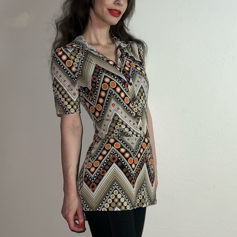 Y2K geometric groovy op art chevron pattern top by ING - Picture 2 of 3